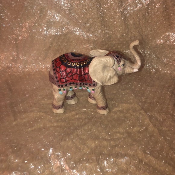 Other - Elephant Figurine